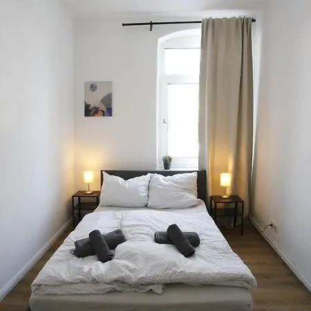 *Schoene 2-Z.-Wohnung Mit Badewanne Und Okerblick* *