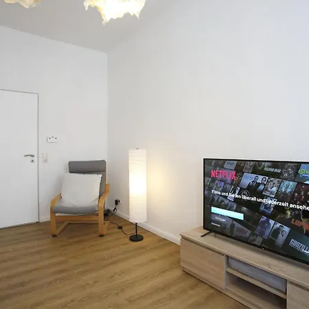 *Schoene 2-Z.-Wohnung Mit Badewanne Und Okerblick* * 布伦瑞克