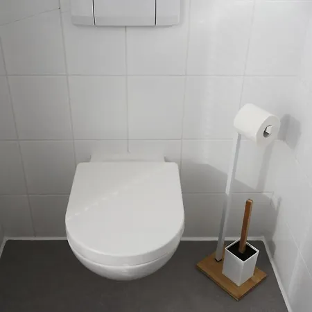 公寓 *Schoene 2-Z.-Wohnung Mit Badewanne Und Okerblick*